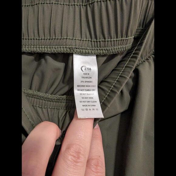 Zyia Women's Green Drawstring Nylon/Spandex Activewear Running Pants Size Medium - Picture 6 of 8